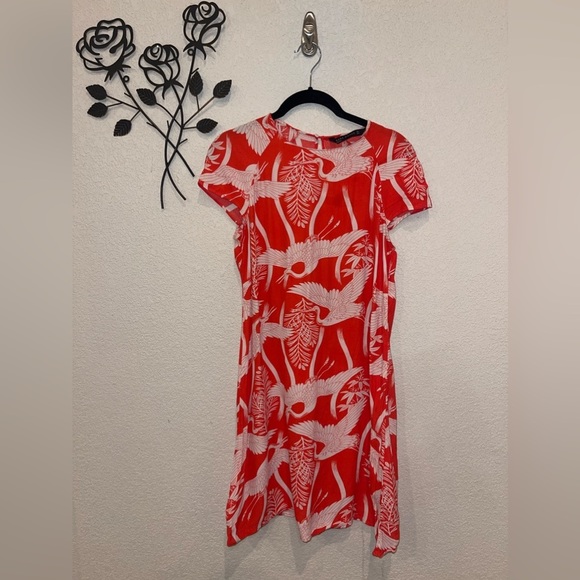 Zara Crane Bird Print Crepe Shift Dress Red Size Medium - Picture 2 of 9